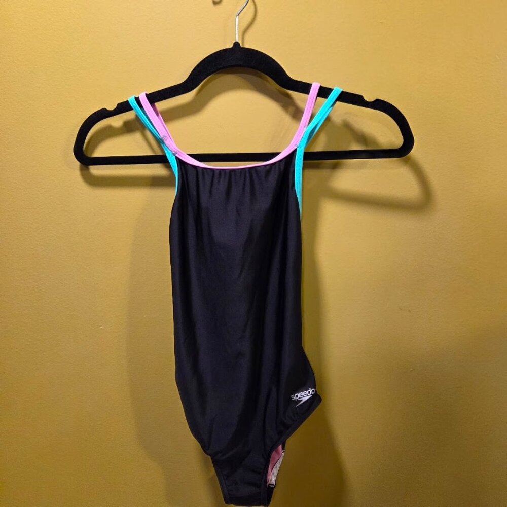 speedo bathing suit